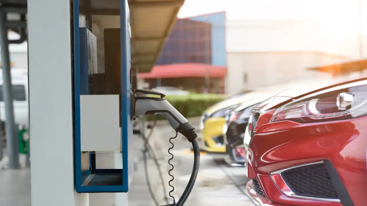 Estos son los mitos comunes sobre los coches eléctricos desacreditados