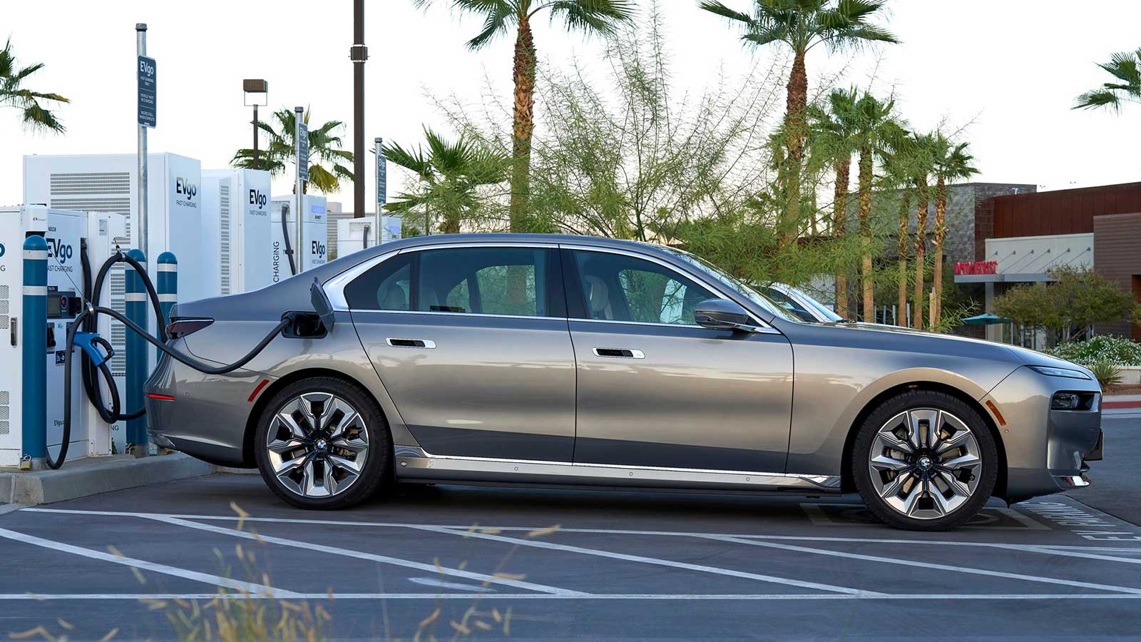 Top 9 EV Sedans for Range Anxiety: Over 300 Miles EPA Rated
